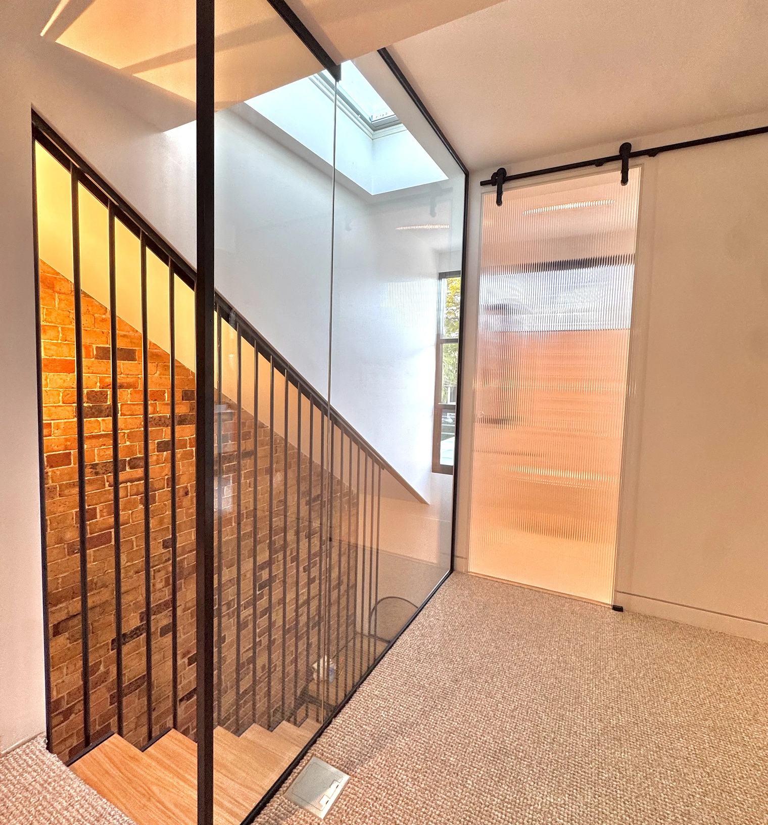 Clear & Mirror